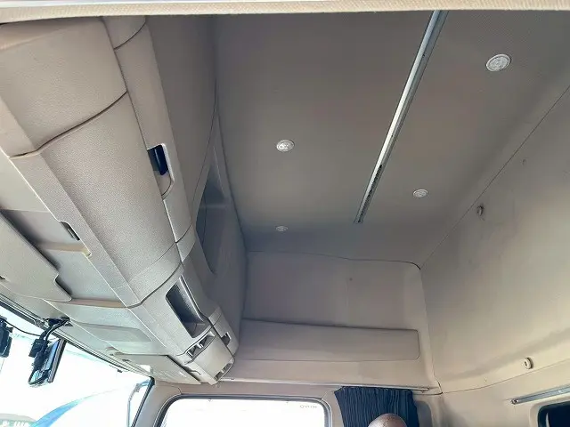 日野 プロフィア 2DG-SS1EKGG(6x4)の写真24