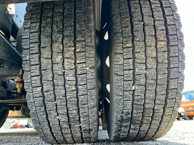 日野 プロフィア 2DG-SS1EKGG(6x4)の写真45