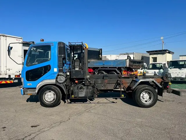 ★3.95トン積載！★210馬力！★6速MT車！H15-ファイター・脱着装置付コンテナ専用車|三菱 ファイター KK-FK71HE(未入力/関係無)の写真11