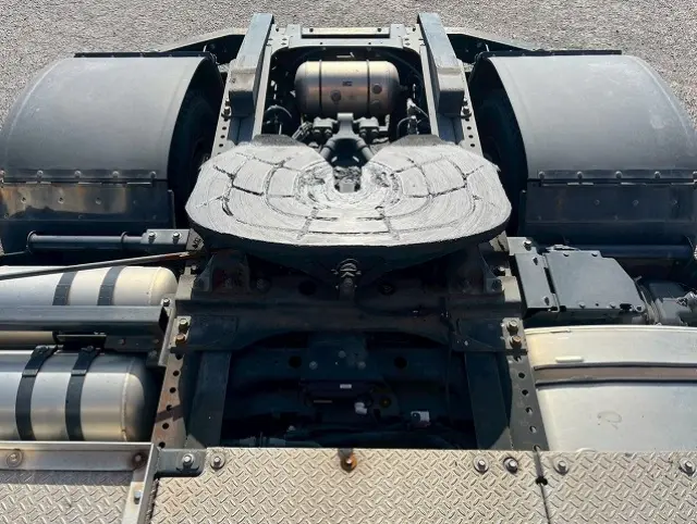 H28-プロフィア・トラクターヘッド★ハイルーフ！★後輪エアサス|日野 プロフィア QPG-SH1EDDG(未入力/関係無)の写真10