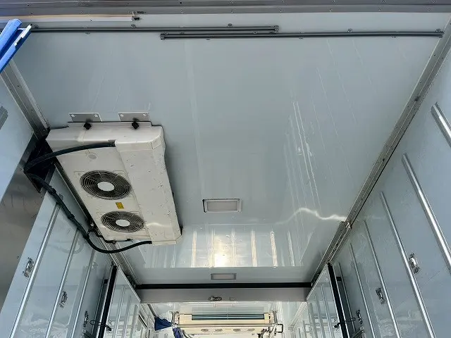 ワイド×超ロング!左サイド扉!R2-エルフ・冷蔵冷凍車|いすゞ エルフ 2RG-NPR88AN(未入力/関係無)の写真11