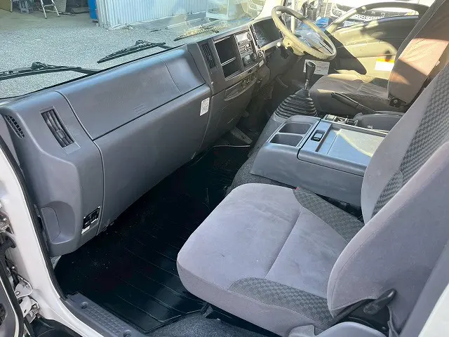 いすゞ フォワード 2RG-FRR90T2(未入力/関係無)の写真20