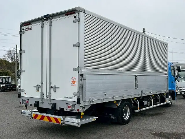 ベッド付き！240馬力★6速MT車！R5-レンジャー・アルミウイングPG|日野 レンジャー 2PG-FD2ABG(未入力/関係無)の写真6