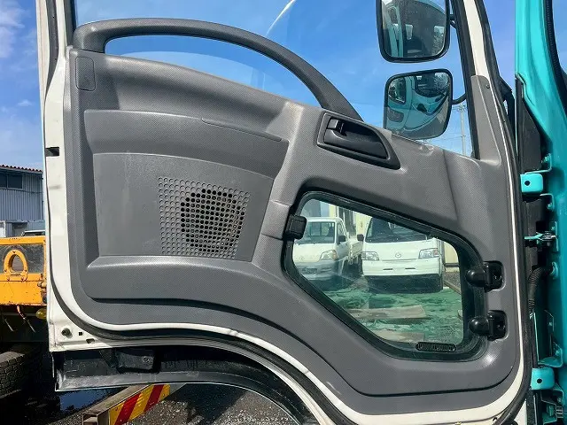 いすゞ フォワード QDG-FVZ34U2(6x4)の写真24