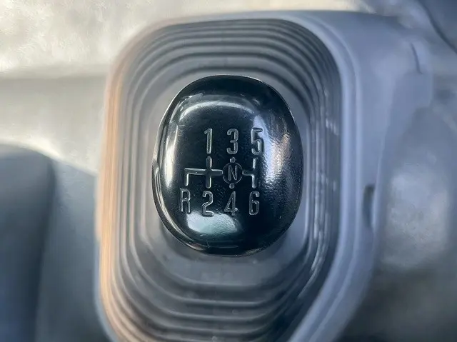 いすゞ フォワード QDG-FVZ34U2(6x4)の写真34