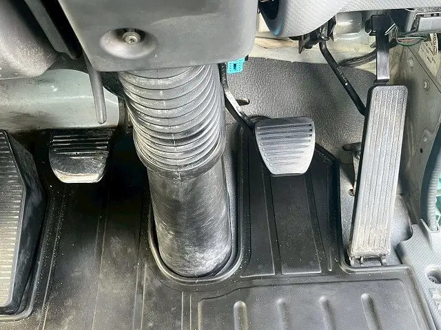 いすゞ フォワード QDG-FVZ34U2(6x4)の写真35