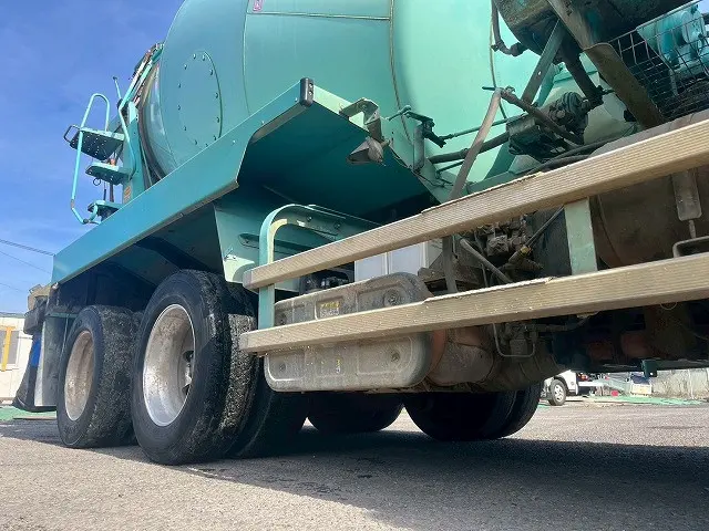 いすゞ フォワード QDG-FVZ34U2(6x4)の写真37