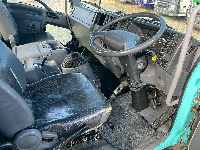 いすゞ フォワード QDG-FVZ34U2(6x4)の写真19