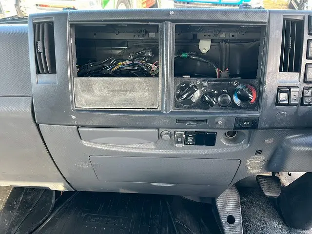 いすゞ フォワード QDG-FVZ34U2(6x4)の写真28