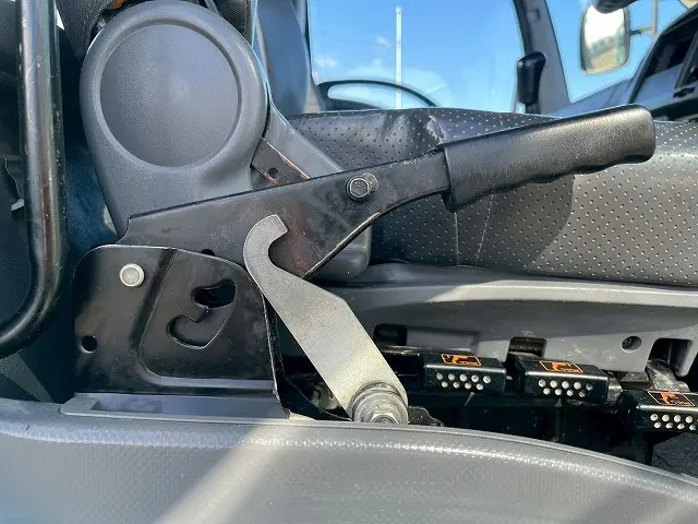 いすゞ フォワード QDG-FVZ34U2(6x4)の写真34