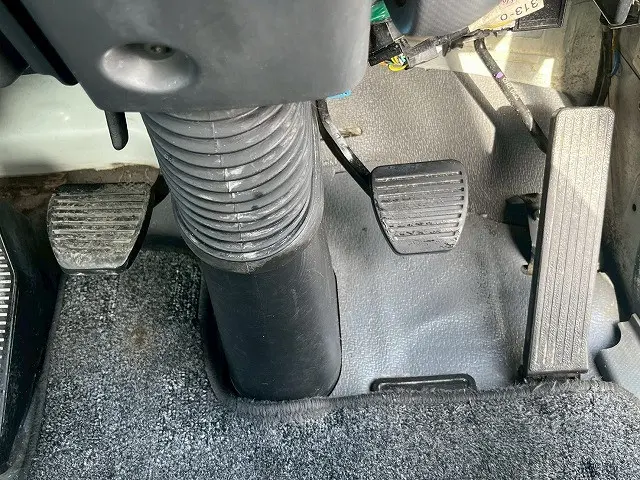 いすゞ フォワード QDG-FVZ34U2(6x4)の写真36