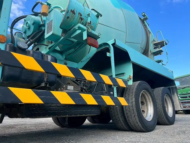 いすゞ フォワード QDG-FVZ34U2(6x4)の写真37