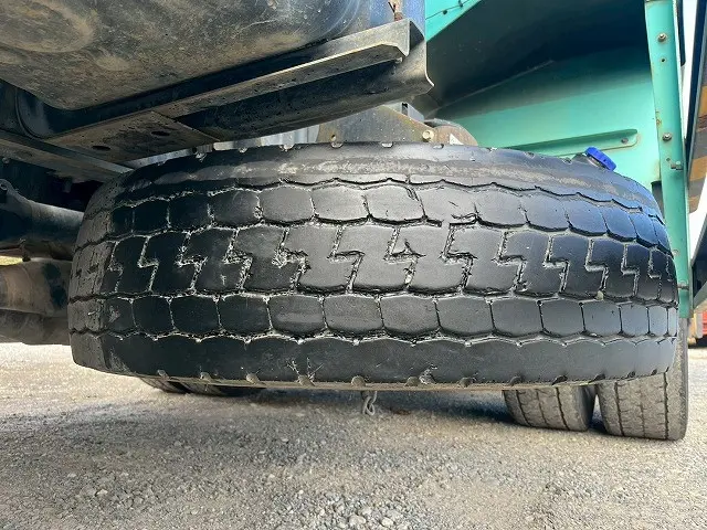 いすゞ フォワード QDG-FVZ34U2(6x4)の写真48