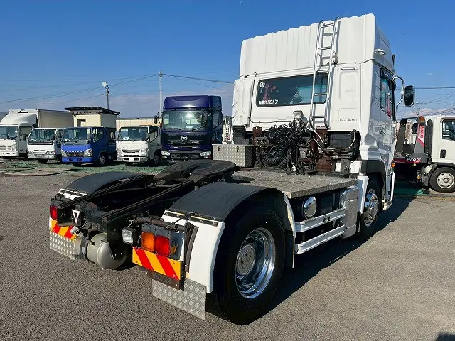 電源カプラ！豚鼻コネクタ！H25-クオン・トラクターヘッド|ＵＤ クオン QKG-GK5XAB(未入力/関係無)の写真6