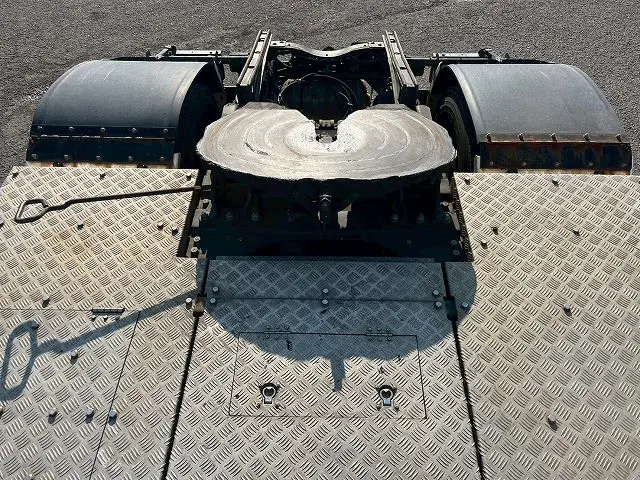 第5輪：11.5トン！410馬力！H25-クオン・トラクターヘッド|ＵＤ クオン QKG-GK5XAB(未入力/関係無)の写真11