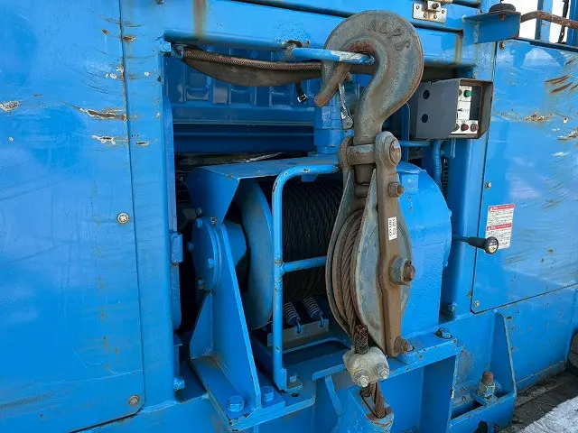 いすゞ ギガ QKG-CYH77B(8x4)の写真13