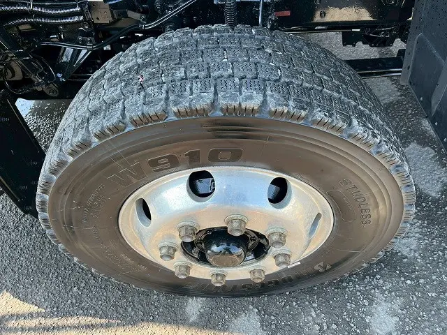 いすゞ ギガ QKG-CYH77B(8x4)の写真47