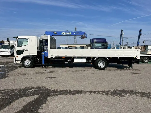 240馬力・ターボ！6速マニュアル車！R1-増トンレンジャー・4段クレーン|日野 レンジャー 2PG-FE2ABA(未入力/関係無)の写真9