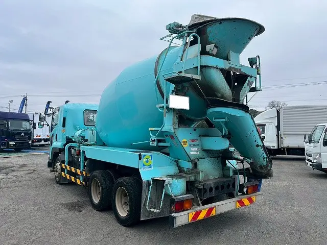 11トン積載!KYB製・8.9立米!H27-増トンフォワード・コンクリートミキサー車|いすゞ フォワード QDG-FVZ34U2(6x4)の写真8