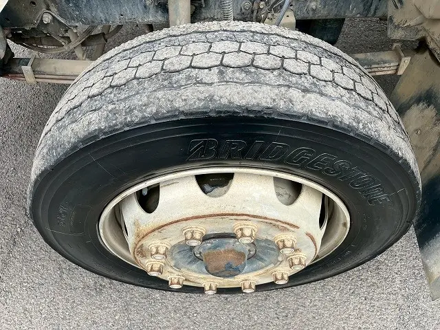 いすゞ フォワード QDG-FVZ34U2(6x4)の写真46