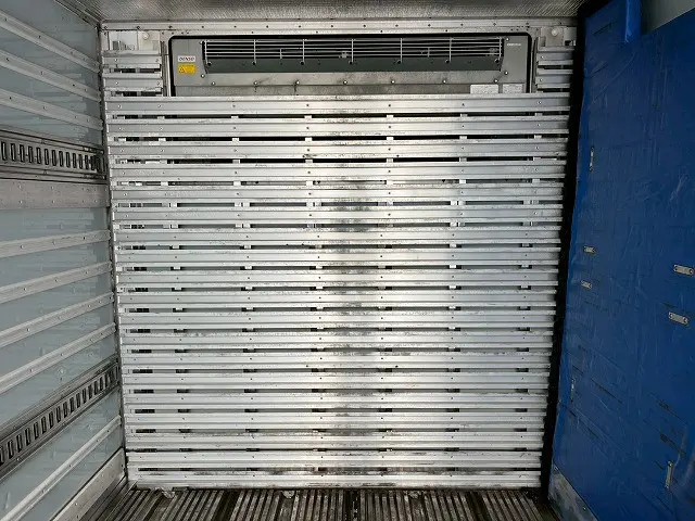 日野 プロフィア 2DG-FR1EHG(6x2)の写真13