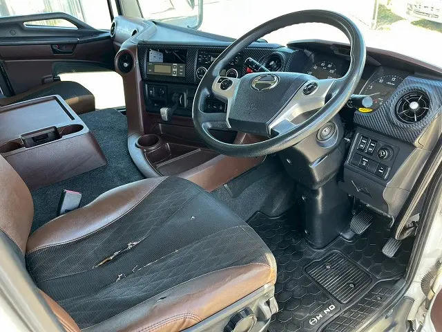 日野 プロフィア 2DG-FR1EHG(6x2)の写真20