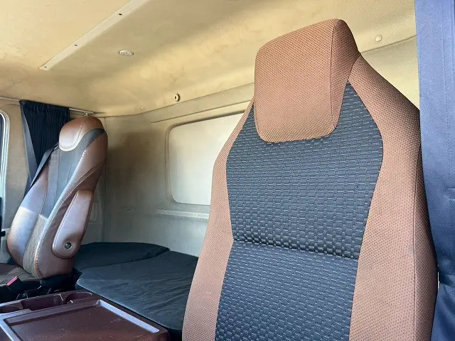 日野 プロフィア 2DG-FR1EHG(6x2)の写真24