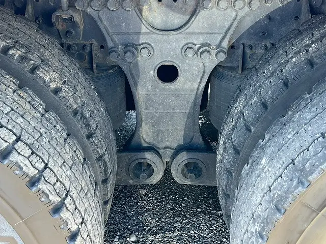 日野 プロフィア 2DG-FR1EHG(6x2)の写真45