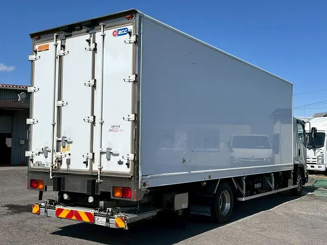フルキャブ/ベッド付！6速マニュアル！R1-フォワード・冷蔵冷凍車PG|いすゞ フォワード 2RG-FRR90S2(未入力/関係無)の写真6