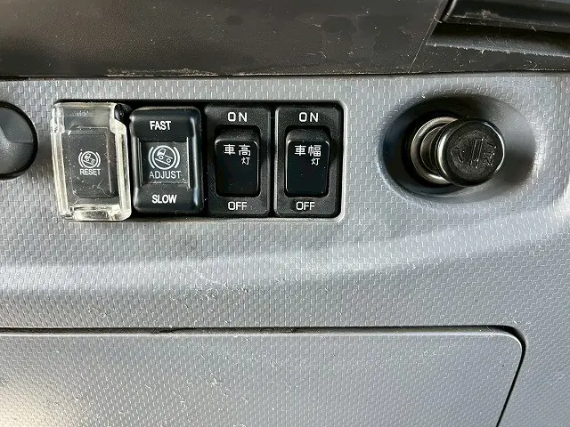 いすゞ フォワード 2RG-FRR90S2(未入力/関係無)の写真32