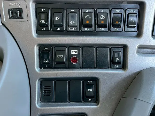 ＵＤ クオン QPG-CG5ZA(8x4)の写真27