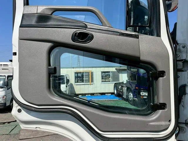 三菱 スーパーグレート QPG-FS64VZ(8x4)の写真20