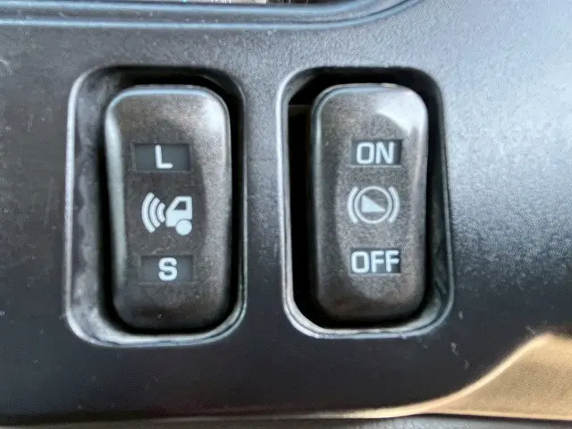 三菱 スーパーグレート QPG-FS64VZ(8x4)の写真29