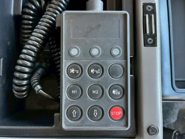 三菱 スーパーグレート QPG-FS64VZ(8x4)の写真30