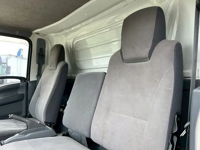 いすゞ エルフ TKG-NPR85AN(2WD)の写真26