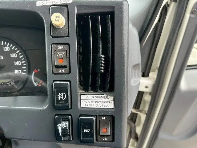 いすゞ エルフ TKG-NPR85AN(2WD)の写真32