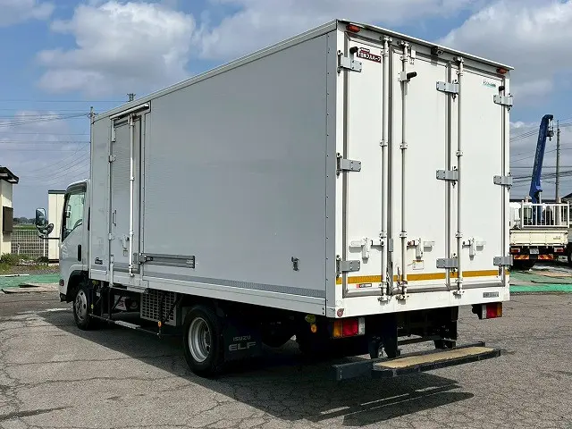 2室2エバ★ワイド×超ロング！H31-エルフ・冷蔵冷凍車|いすゞ エルフ TPG-NPR85AN(未入力/関係無)の写真8