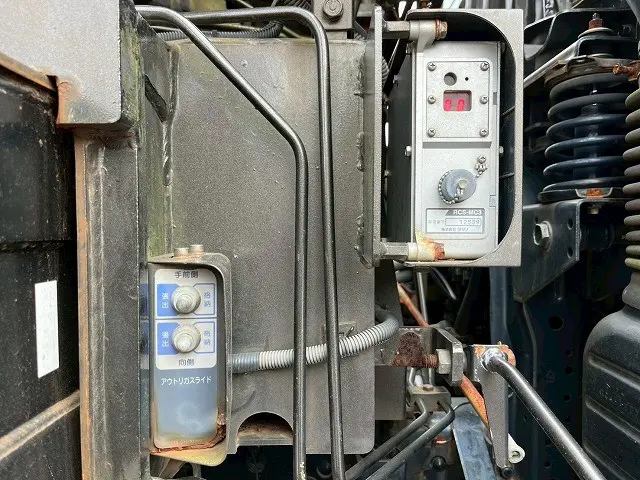 三菱 ファイター KL-FQ61FN(6x4)の写真17