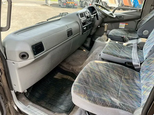 三菱 ファイター KL-FQ61FN(6x4)の写真30