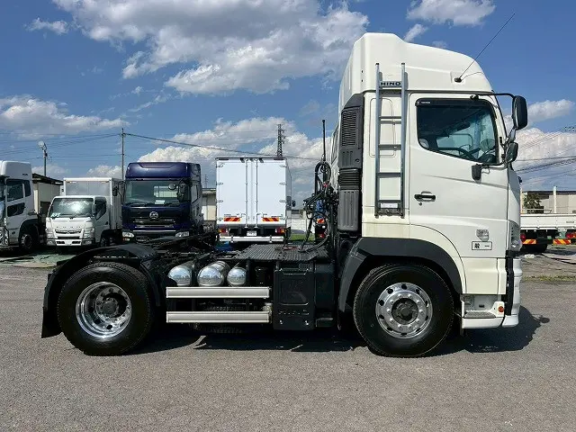 リターダ付き!7速マニュアル車!H27-プロフィア・トラクターヘッド|日野 プロフィア QPG-SH1EDDG(未入力/関係無)の写真6
