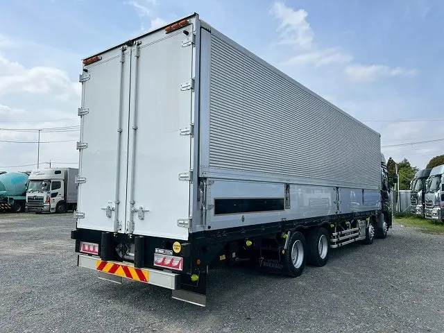 380馬力ターボ！エスコットⅤ！H23-クオン・アルミウイング|ＵＤ クオン LKG-CG5ZE(8x4)の写真6