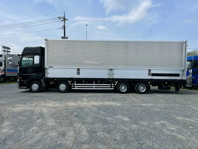 380馬力ターボ！エスコットⅤ！H23-クオン・アルミウイング|ＵＤ クオン LKG-CG5ZE(8x4)の写真9