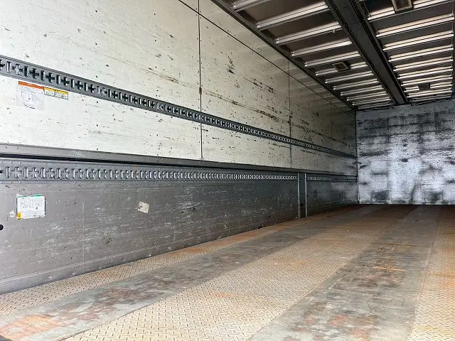 ＵＤ クオン LKG-CG5ZE(8x4)の写真13