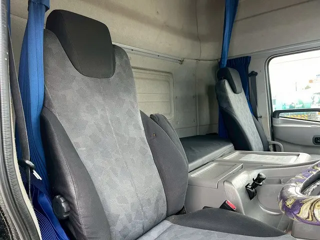 ＵＤ クオン LKG-CG5ZE(8x4)の写真17