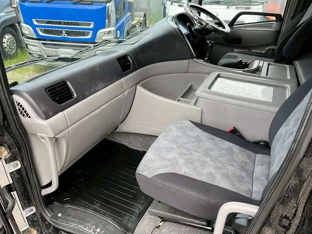 ＵＤ クオン LKG-CG5ZE(8x4)の写真20