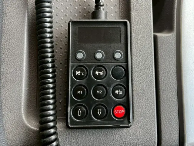 ＵＤ クオン LKG-CG5ZE(8x4)の写真30