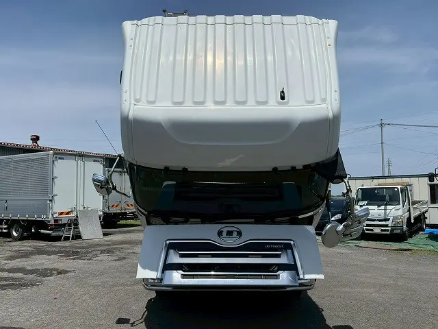 ブタ鼻コネクタ！420馬力ターボ！H30-クオン・トラクターヘッド|ＵＤ クオン 2PG-GK5AAD(未入力/関係無)の写真3