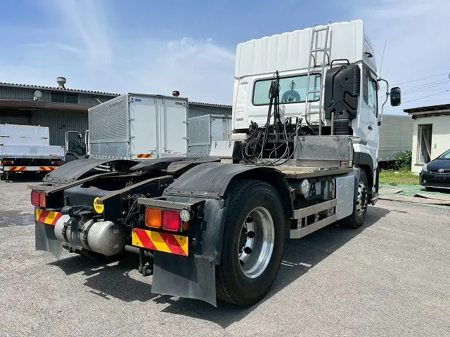 ブタ鼻コネクタ！420馬力ターボ！H30-クオン・トラクターヘッド|ＵＤ クオン 2PG-GK5AAD(未入力/関係無)の写真6