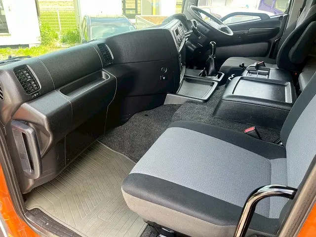 日野 プロフィア QKG-FR1EXBG(6x2)の写真21