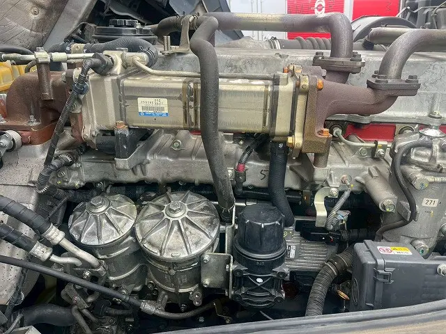 日野 プロフィア QKG-FR1EXBG(6x2)の写真39